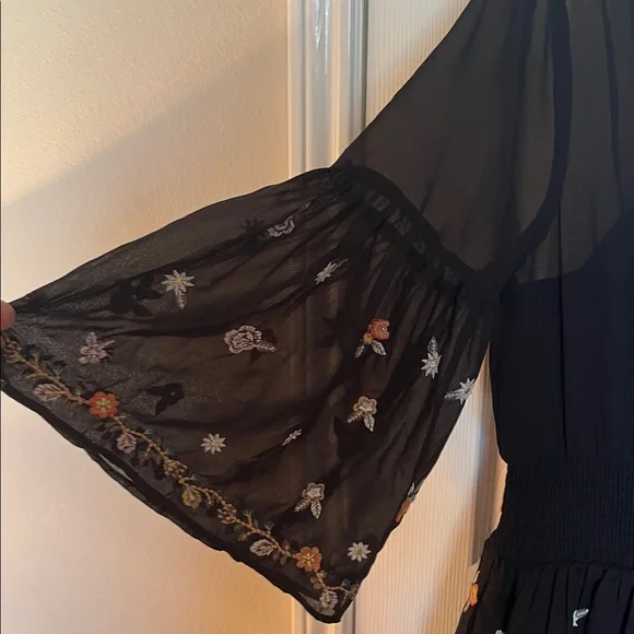 NWT Anthropologie Maeve Embroidered Floral Dress - Picture 2 of 13